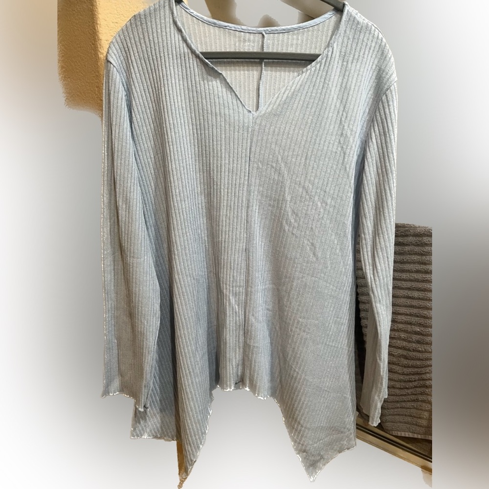 #13 Lightweight long sleeve sweater gray NWOT